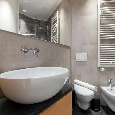 Navigli Porta Genova Suite Eleganza E Comfort Nel Cuore Di Milano Exterior photo